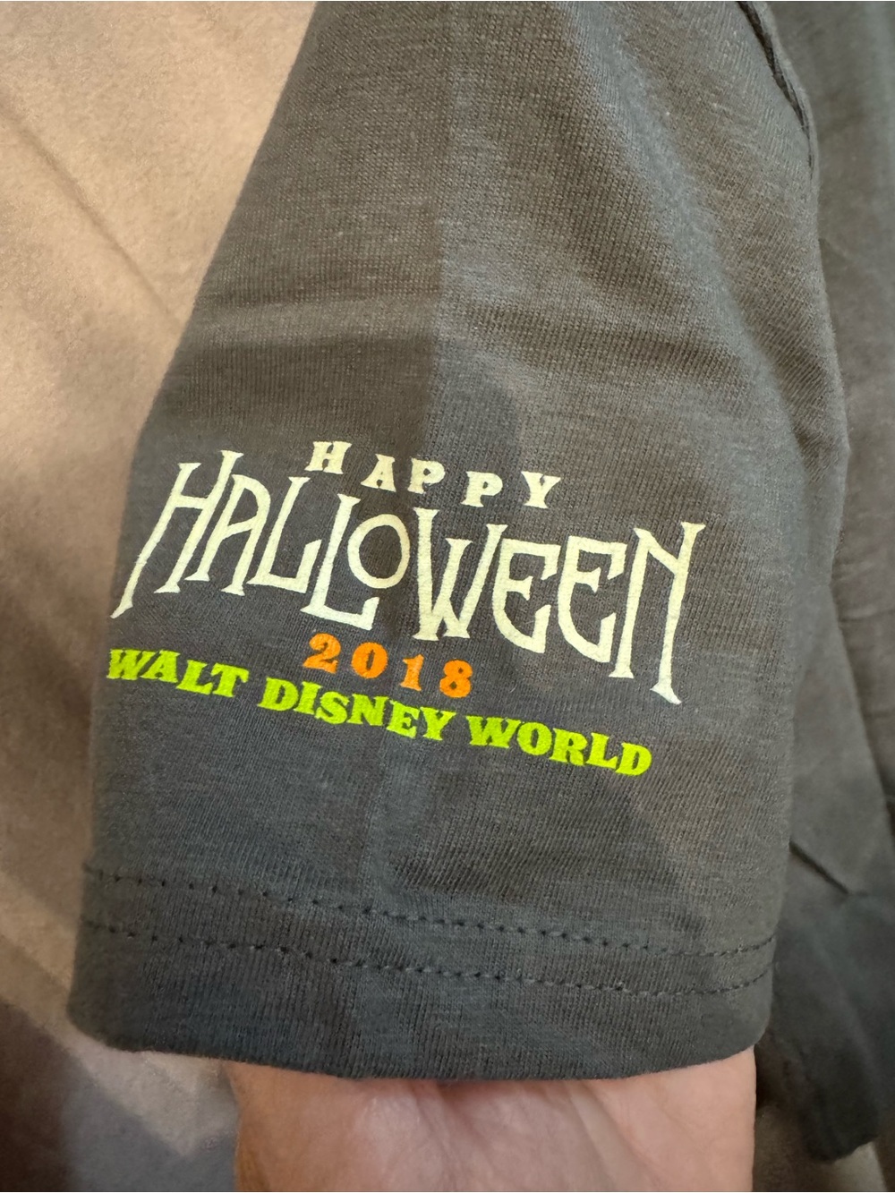 NWT Disney Parks Halloween T-Shirt with Mickey 'I Want Candy' Glow Graphic M - Picture 3 of 7